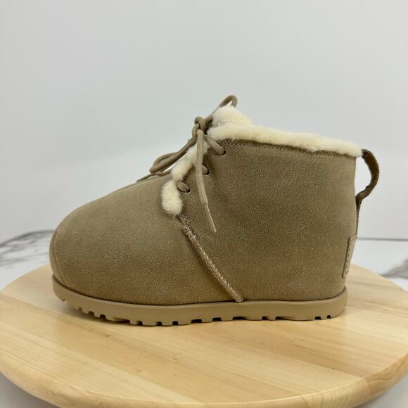 NEW UGG Size 6 Pumped Faux Fur Trim Mustard Seed Platform Suede Bootie Shoes - Picture 9 of 9